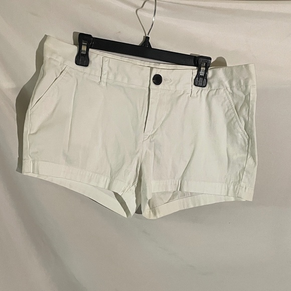 Pants - White shorts
